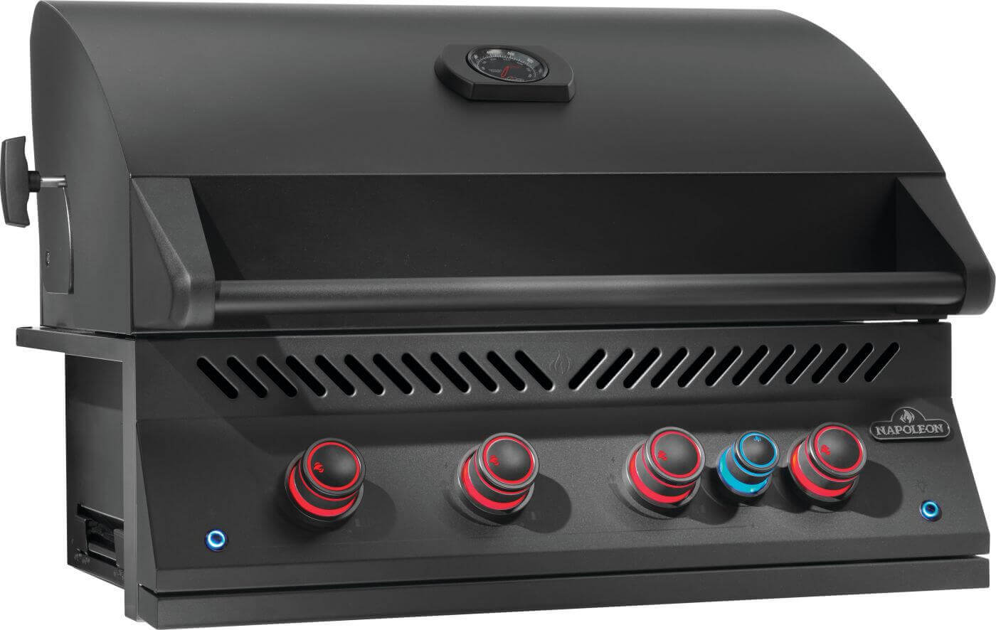 Napoleon Serie 700 32", negro mate, parrilla integrada, incluye asador