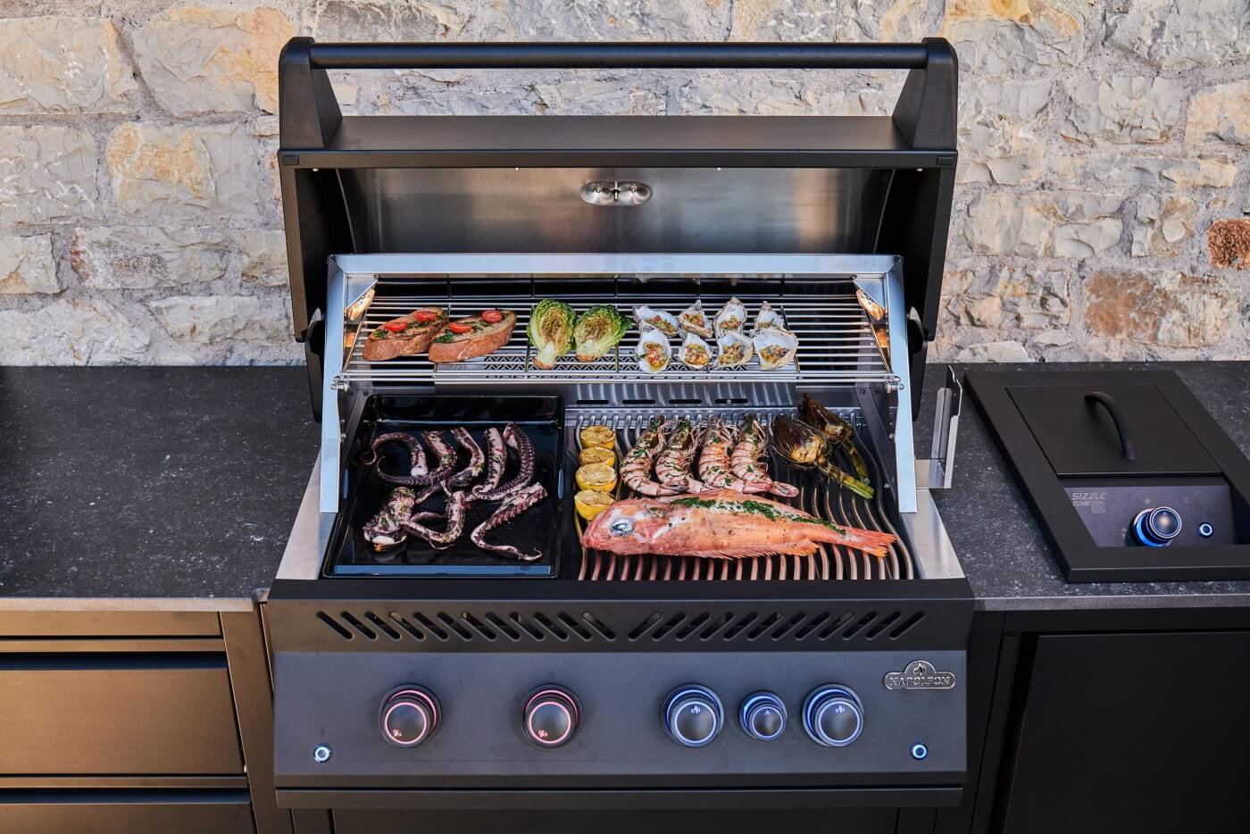 Napoleon OASIS 105 outdoor kitchen with 32-inch built-in grill from the 700 series