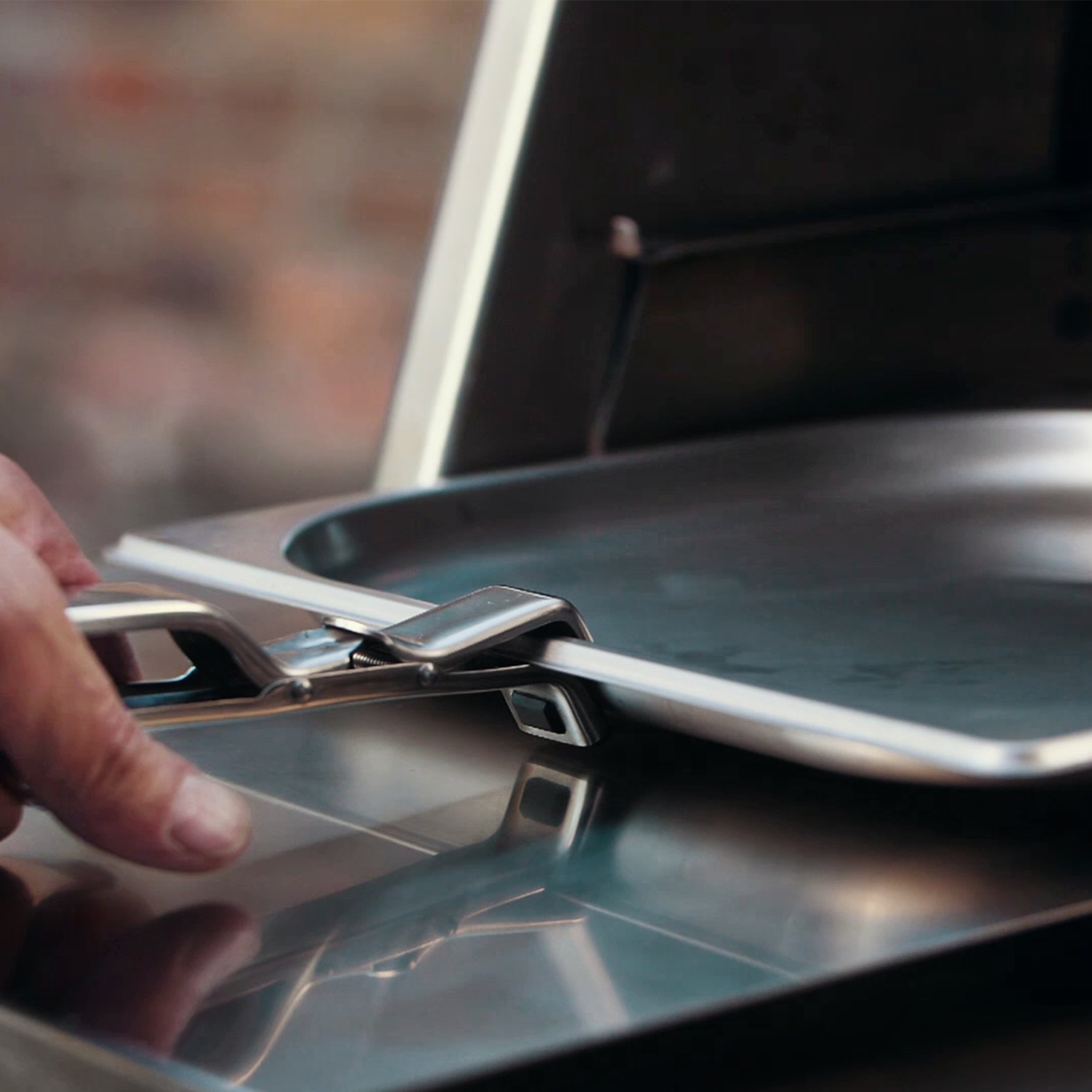 Otto Wilde tongs for grease drip tray