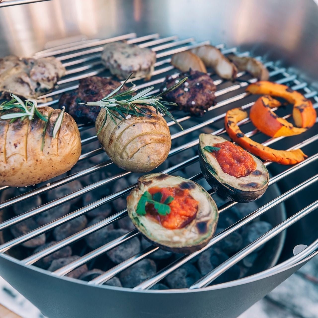 Höfats CONE Holzkohlegrill, Ø 50 cm Grillfläche - Grillstar.deHöfats CONE Holzkohlegrill, Ø 50 cm GrillflächeHöfatsGrillstar.deH0101014260447330030