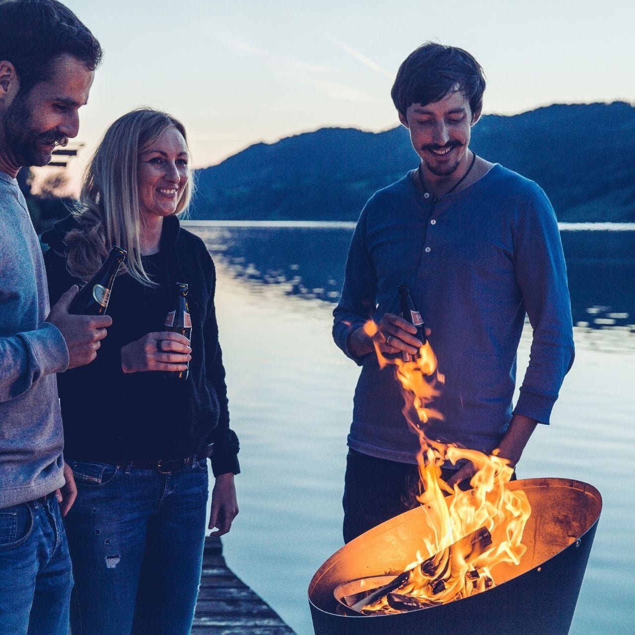 Höfats CONE Holzkohlegrill, Ø 50 cm Grillfläche - Grillstar.deHöfats CONE Holzkohlegrill, Ø 50 cm GrillflächeHöfatsGrillstar.deH0101014260447330030