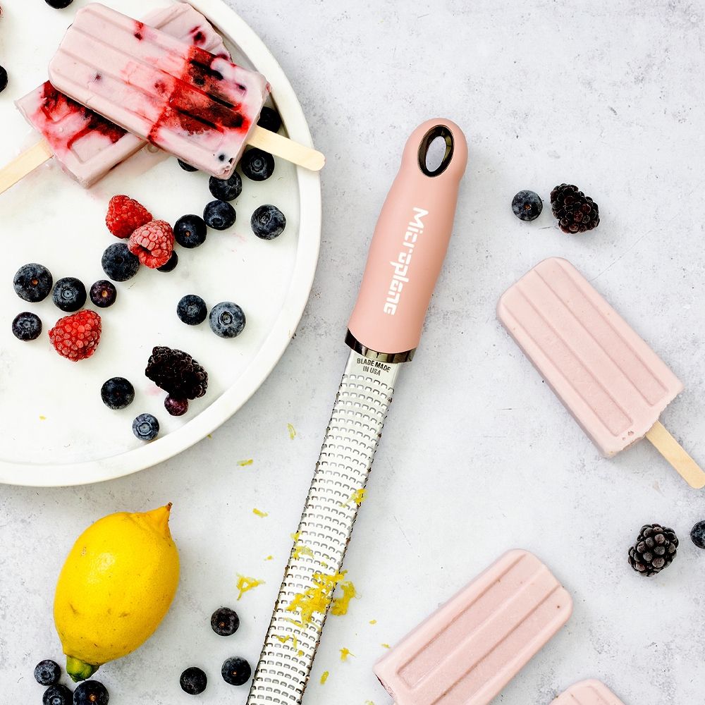 Microplane Premium Zester - Reibe, Altrosa - Grillstar.deMicroplane Premium Zester - Reibe, AltrosaMicroplaneGrillstar.de46923