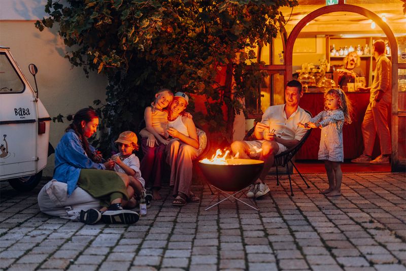 Höfats BOWL 57 Cuenco de fuego con base de estrella