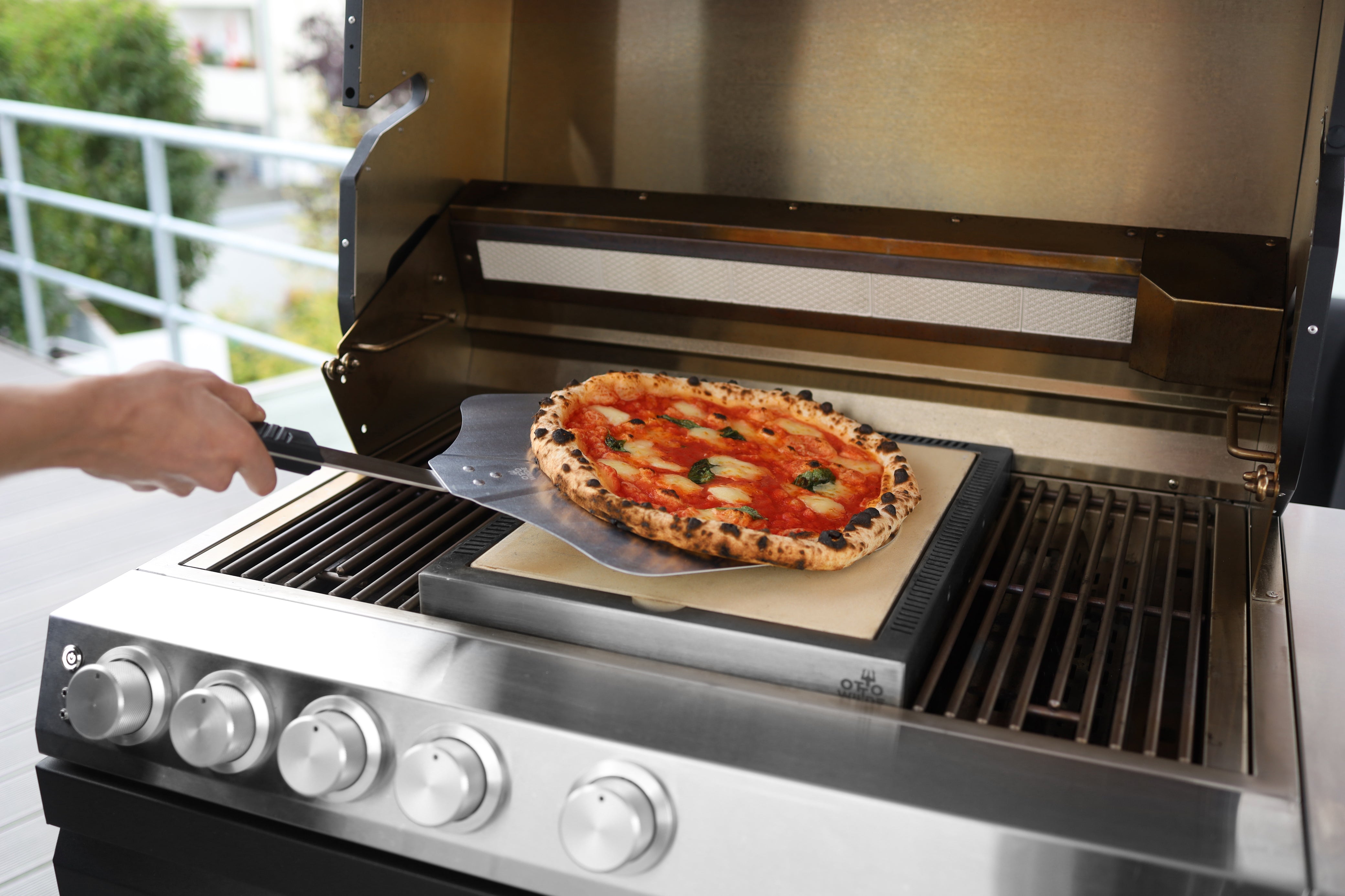 Pelle à pizza Otto Wilde, en métal