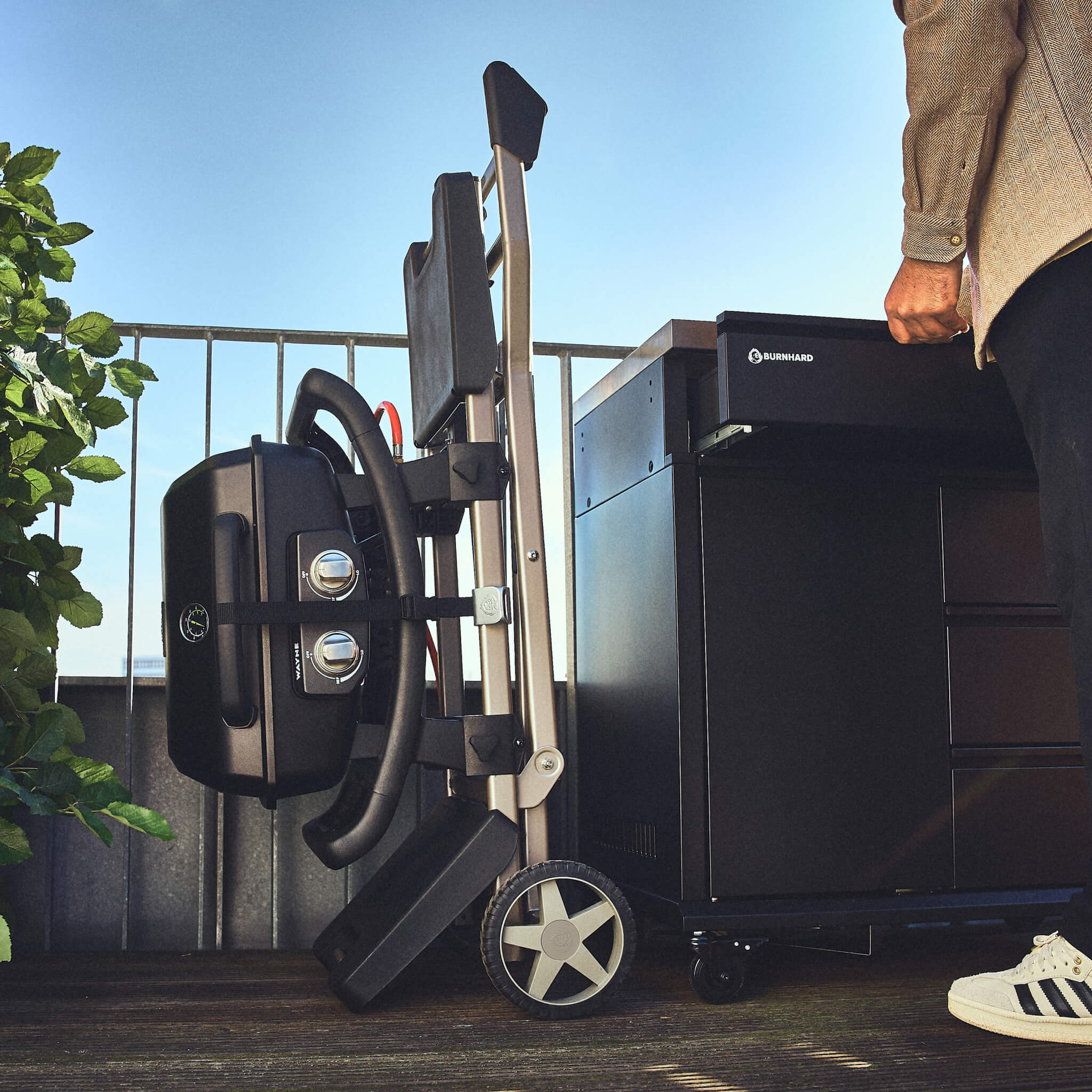 Burnhard WAYNE Rollwagen für Balkongrill