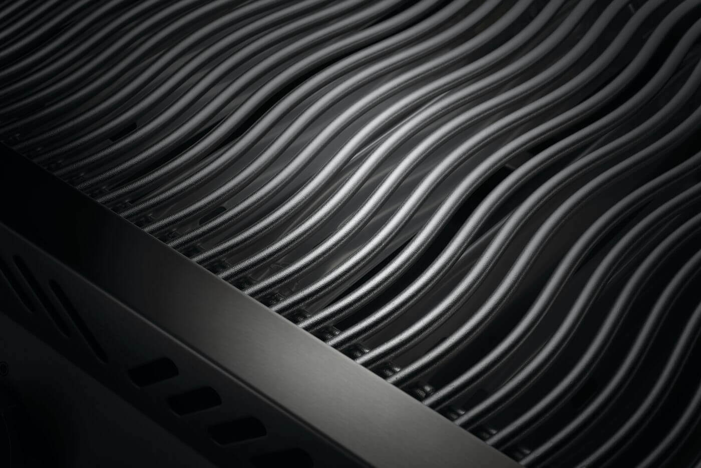 Napoleon 700-Series 32", czarny matowy, wbudowany grill, z rożnem rożna