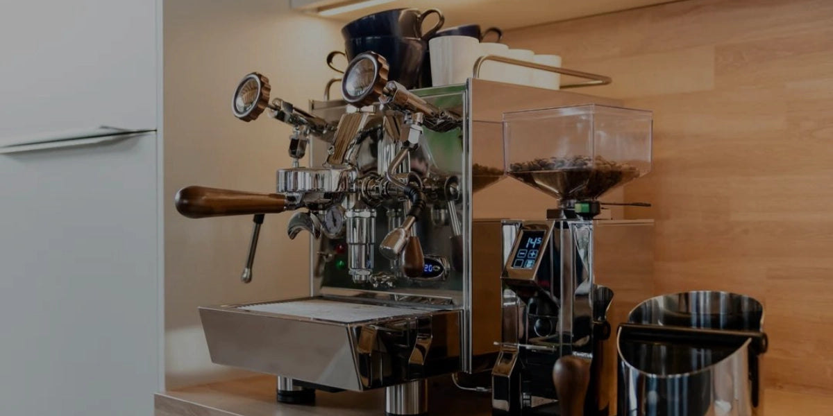 Espressomaschine auf Arbeitsfläche