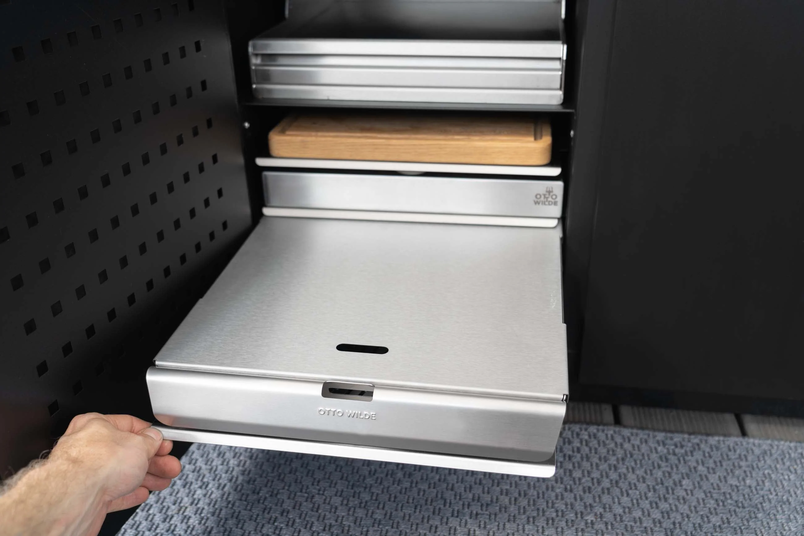 Otto Wilde shelf installation kit with triple slide-in unit