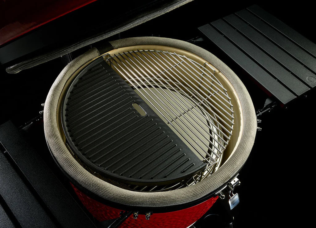 Kamado joe mit halbrunder Grillplatte doppelseitig