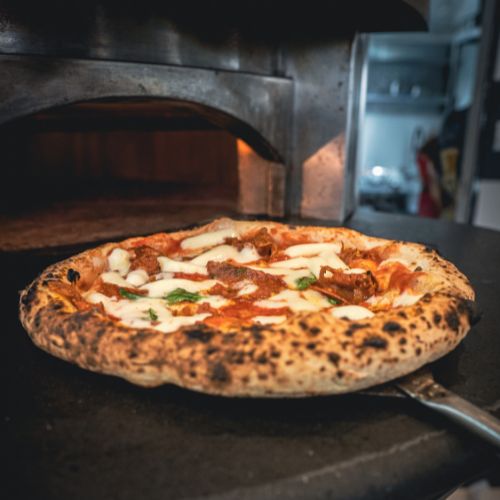 "Seminarium na temat pizzy!" (w grillu gazowym, grillu ceramicznym i piecu do pizzy)