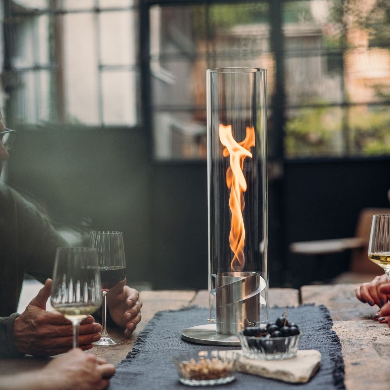 Höfats Spin 1200 Tischfeuer silber - Grillstar.deHöfats Spin 1200 Tischfeuer silberHöfatsGrillstar.deH006954064251006958