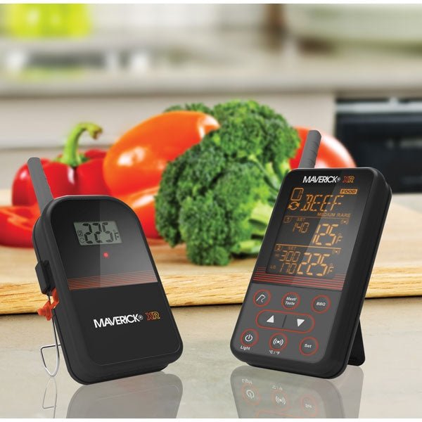 Maverick XR-40 Extended Range Thermometer, with 2 hybrid sensors