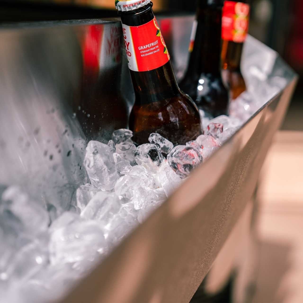 Bier im Ooni Utensilienfach - Medium UU-P0CF00