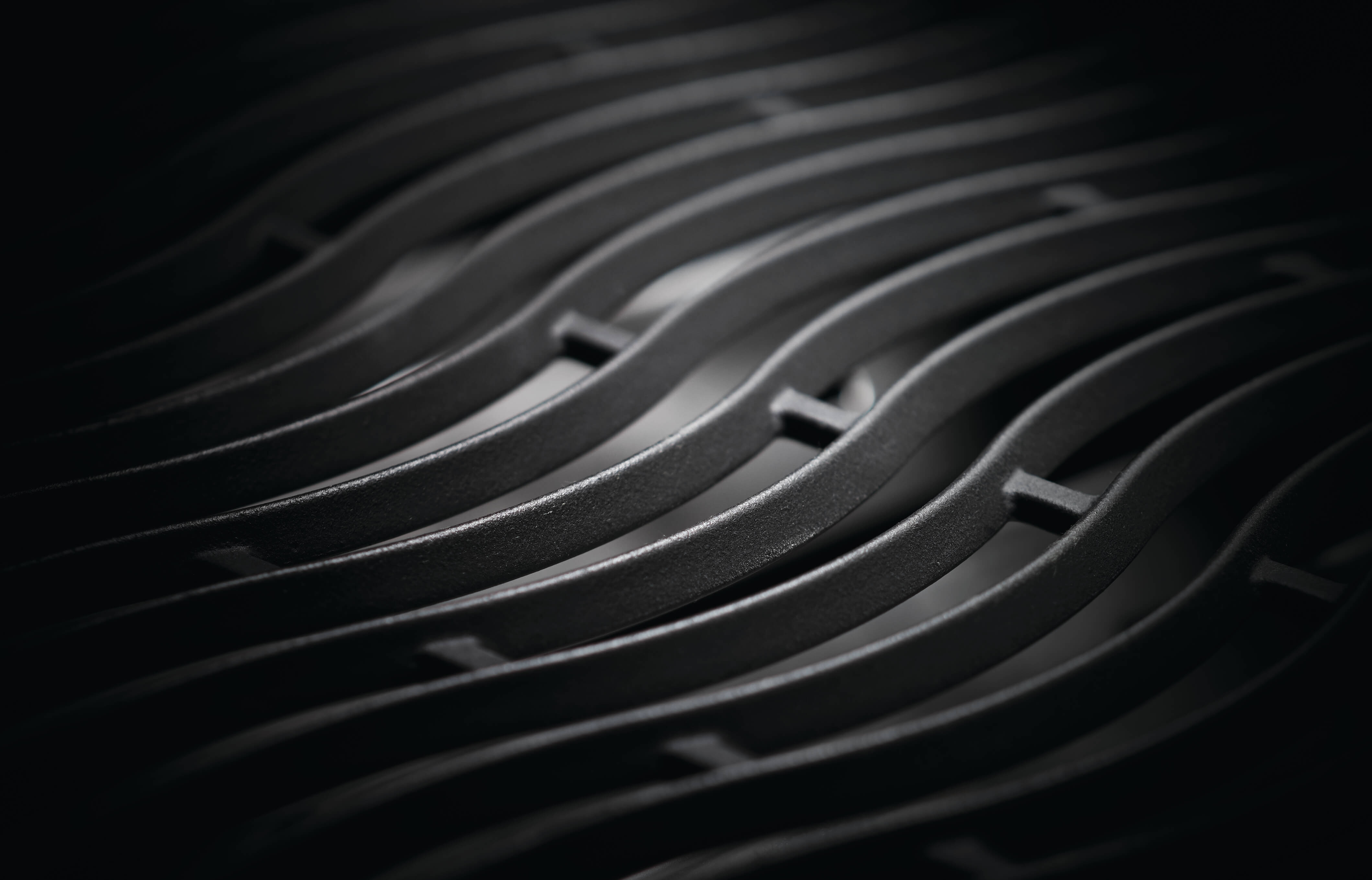 Detail Grillrost Napoleon Rogue XT 525 Schwarz mit Sizzle Zone